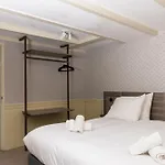 Canal Apartment Amsterdam