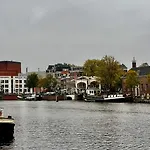 Canal *